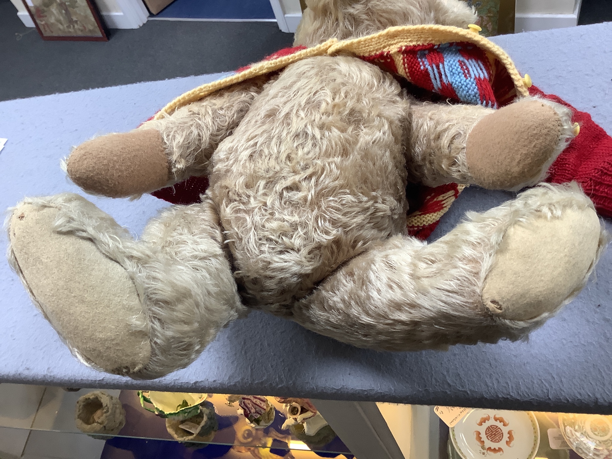 A large Steiff blonde mohair teddy bear, circa 1920, height 48cm